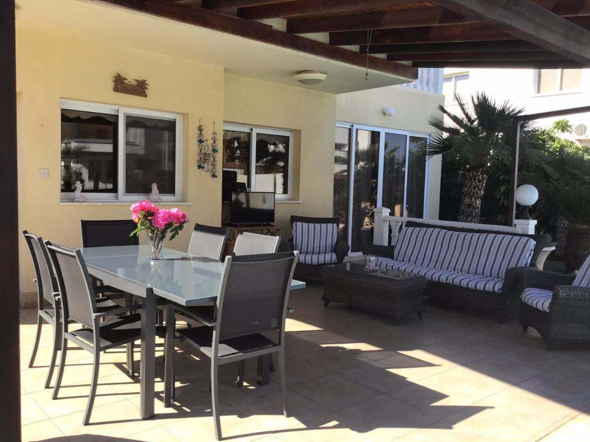 Carolyn Villa Is A Luxury 4-Bedroom Villa With Private Pool In Ajia Napa Zewnętrze zdjęcie